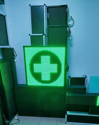 крест светодиодный аптечный